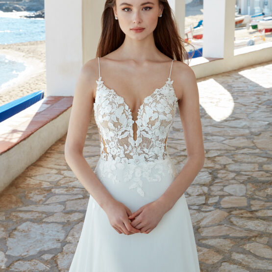 chiffon-brautkleid-fliessend-alinie