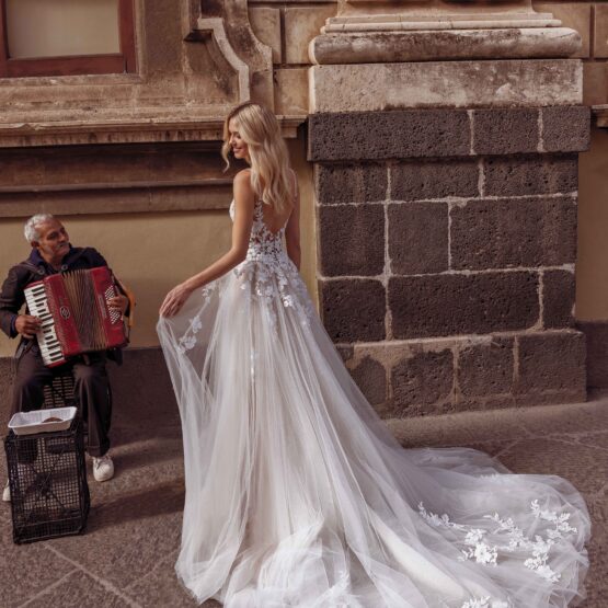 hochzeitskleid-alinie-schleppe-tuell-ivory