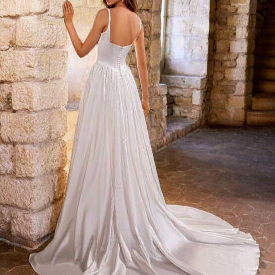 cleane-hochzeitskleid-schlicht-ohnespitze